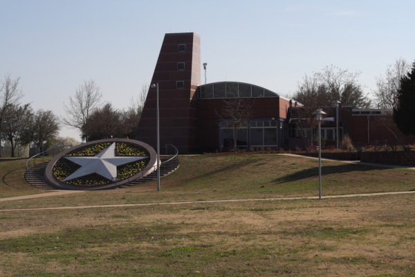 djl_20100318_4876